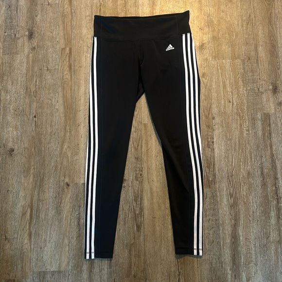 AIDDAS LEGGINGS SIZE(L) - Picture 1 of 7